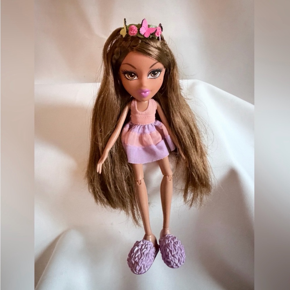 Bratz Slumber Party Yasmin fashion doll